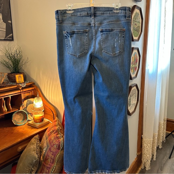 Maurice’s Edgely Classic Distressed Blue Flare Bellbottom Jeans Size 12 - Picture 3 of 5